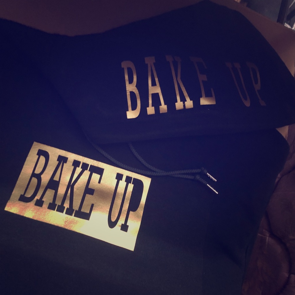 I am selling hoodies